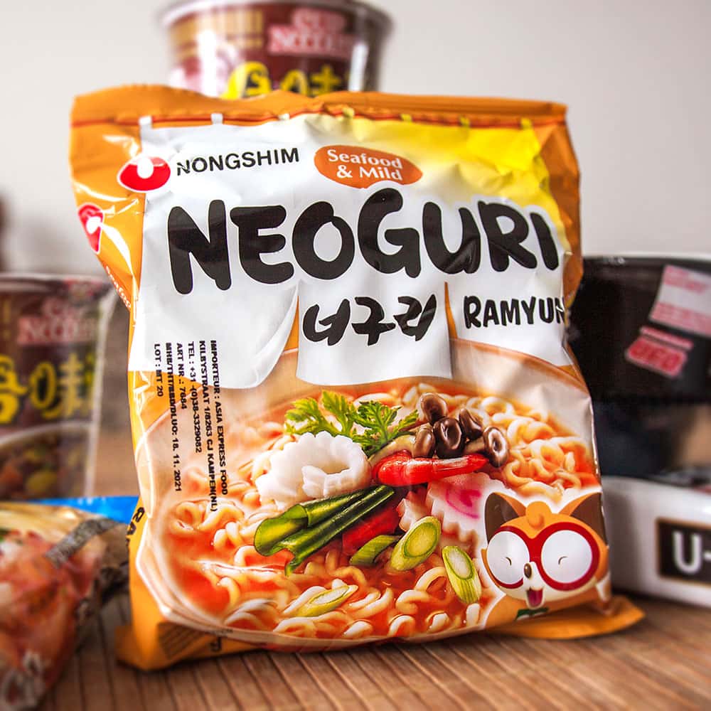 Nongshim Neoguri Enyhén fűszeres tészta 120g
