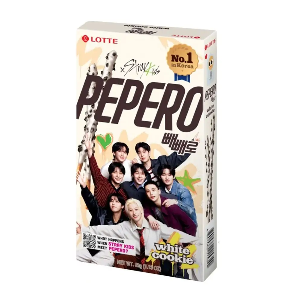 Lotte Pepero Stray Kids Fehércsokoládés Kekszer Ropi 32g Lotte Pepero Stray Kids Fehércsokoládés Kekszer Ropi 32g
